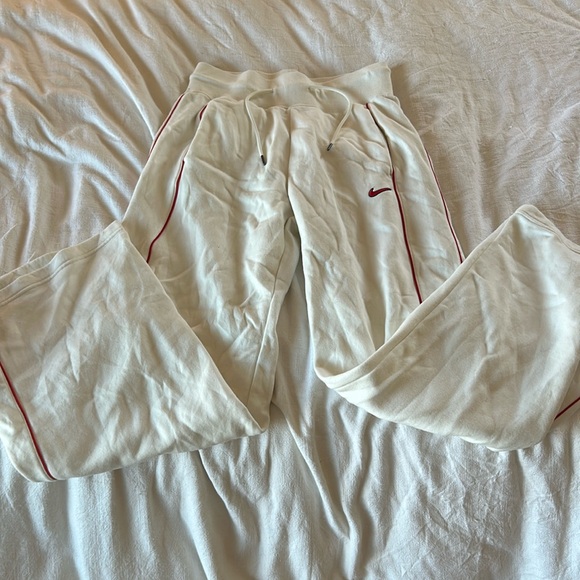 Nike Pants - Nike wide leg sweatpants